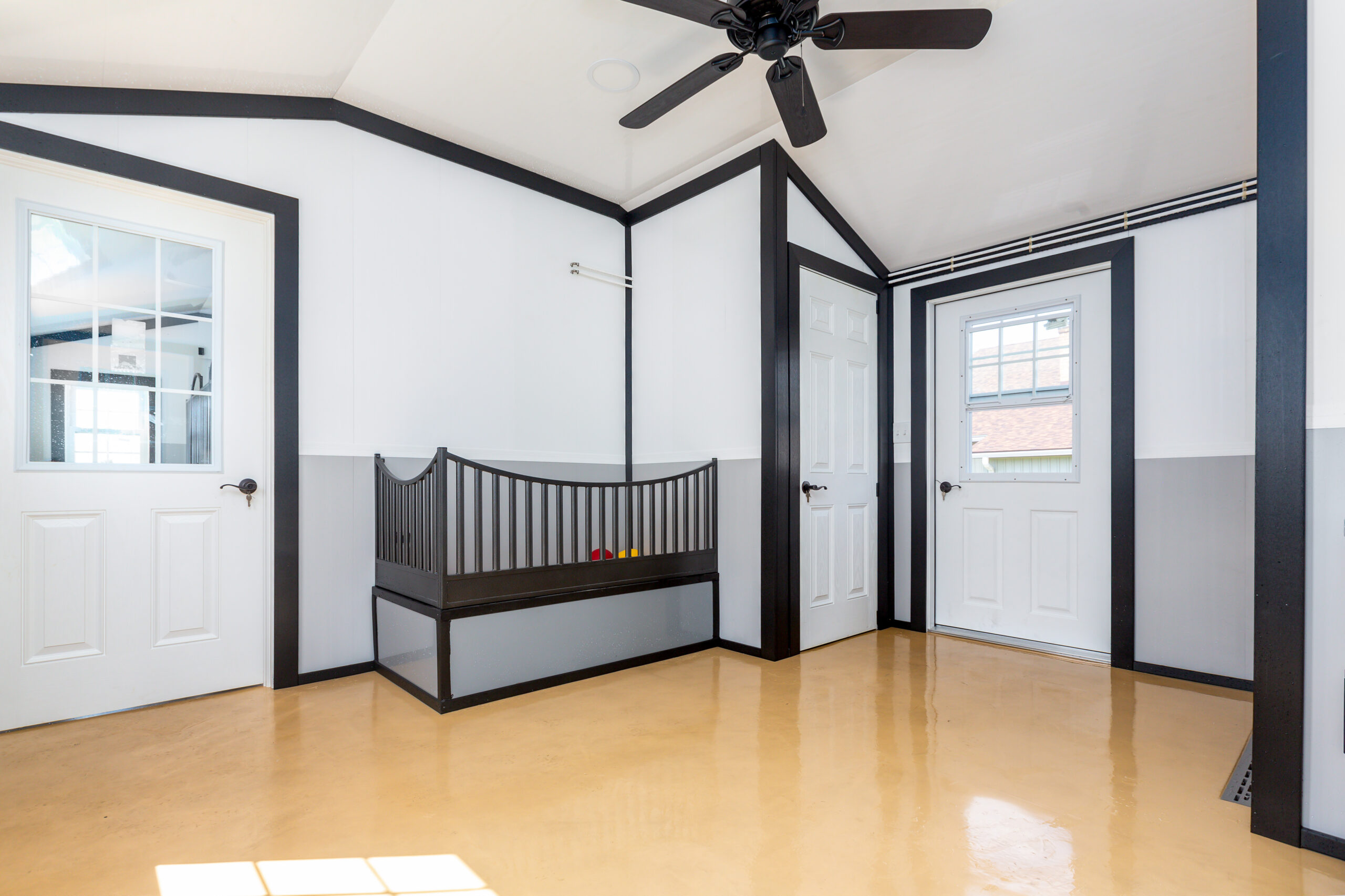 20x40 kennel interior