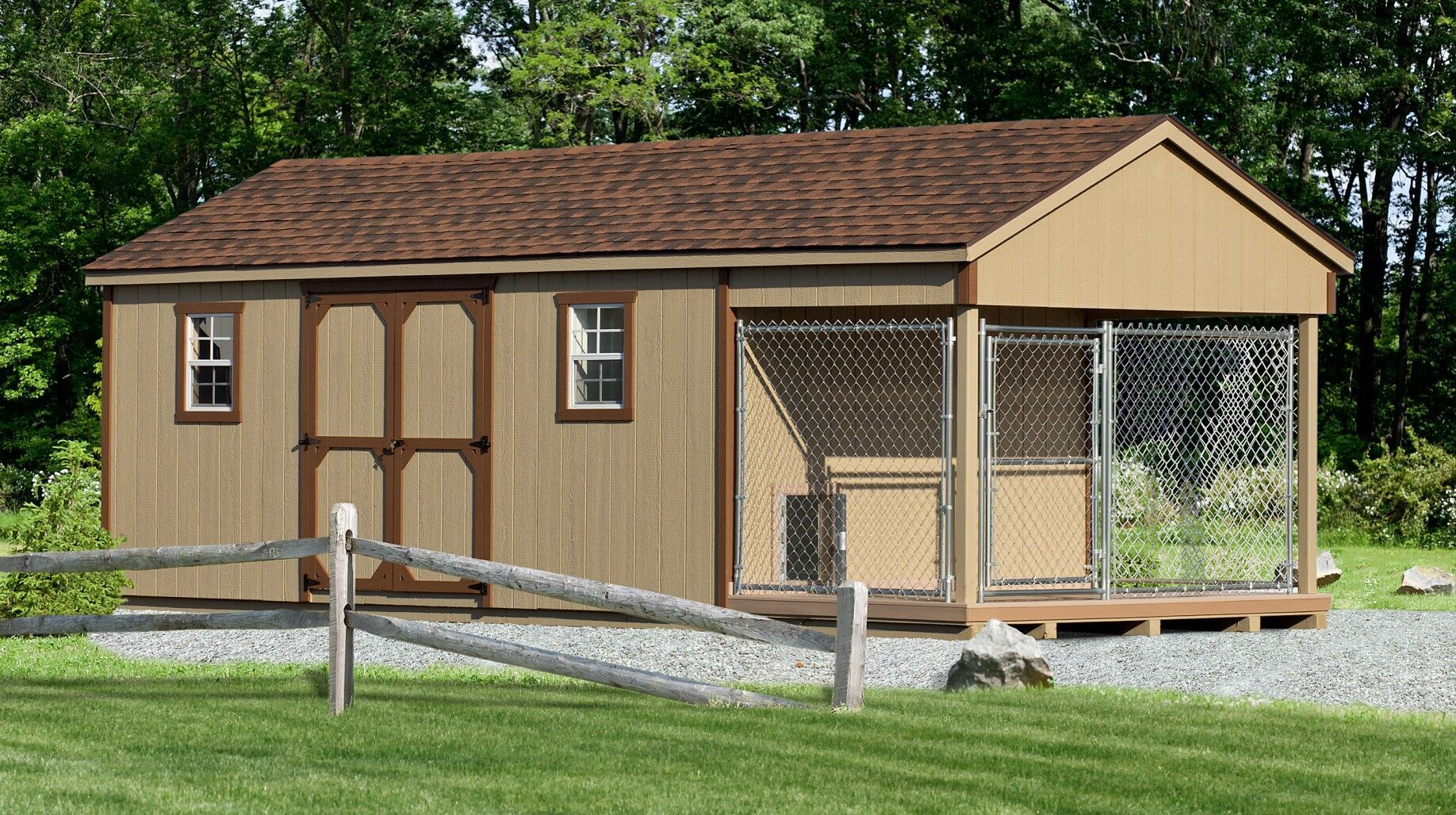 Front and side view of a standard 10x24 single capacity kennel and shed combo