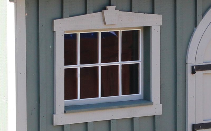 Close up of a MiraTec Window Trim with a Keystone design