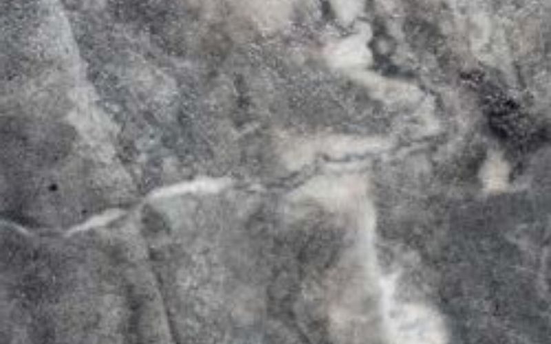 Close up of white, gray, and black Cipollino Countertops.