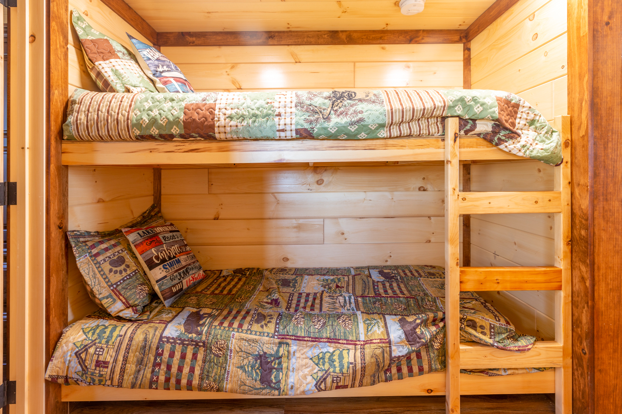 bunk beds in summit view park model
