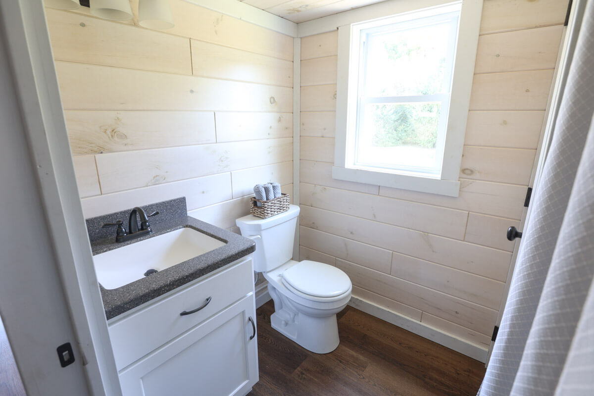 summit view bathroom